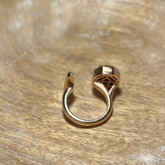 Kendra Scott Theodore Ring - Shiny Orange Goldstone - Picture 8 of 14